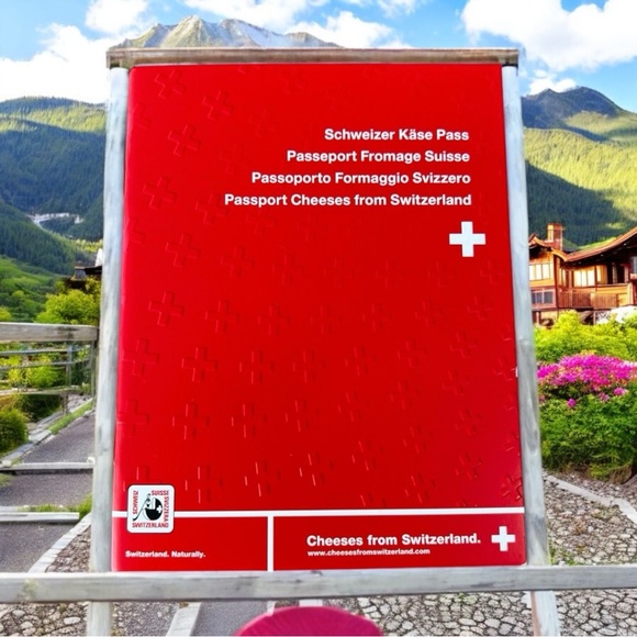 Cheeses From Switzerland Guide Book Leaflet Collectible Souvenir Gruyère Red New - Picture 12 of 13